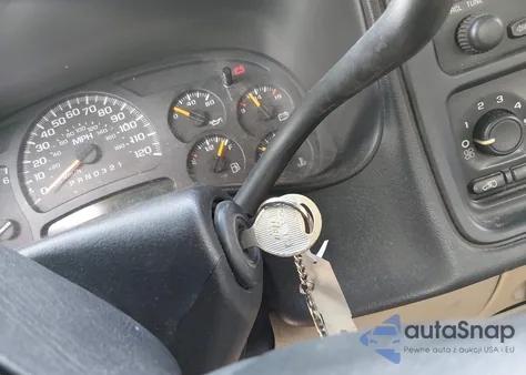 2007 Chevrolet Silverado 2500Hd Classic Work Truck from USA, damaged, VIN 1GCHK23U67F196587